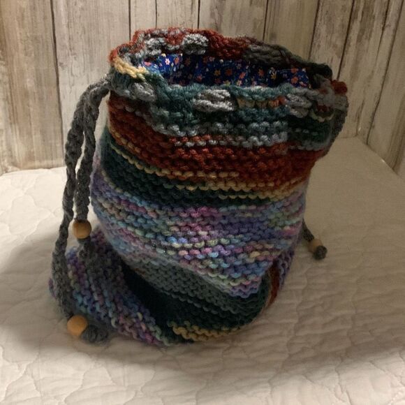 Handmade Colorful Crochet Knit Drawing Handbag - Picture 15 of 16